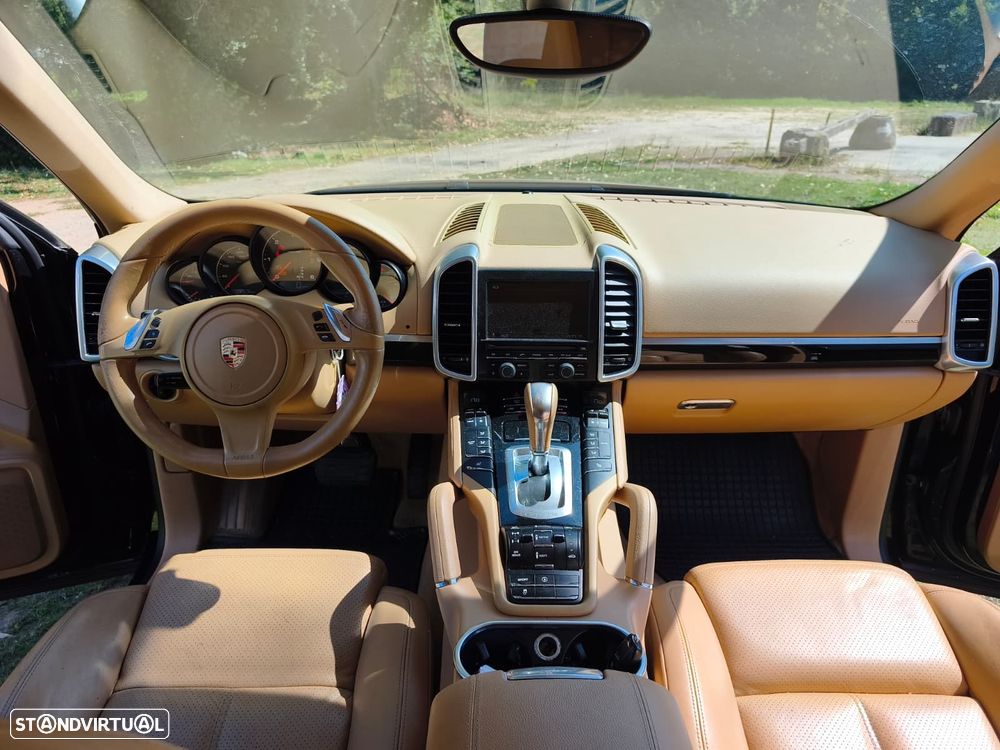 Porsche Cayenne Platinum Edition - 13