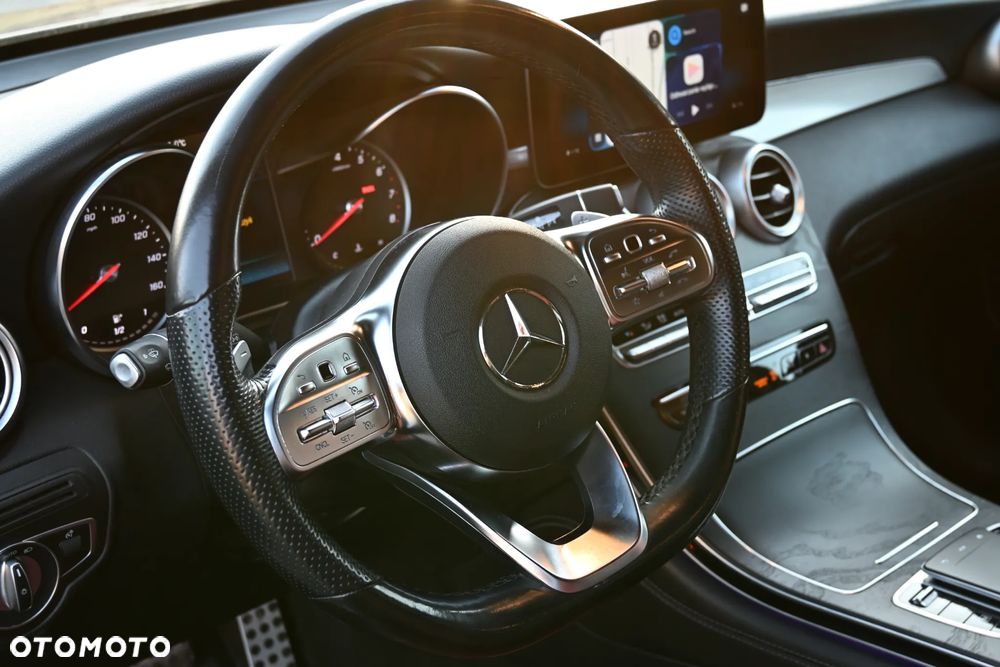 Mercedes-Benz GLC - 11