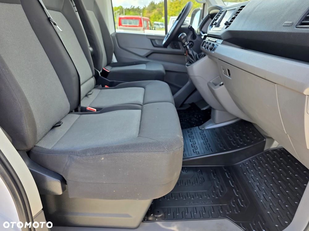 Volkswagen CRAFTER 2,0 TDI 177 KONNY ŚREDNIAK WYSOKI KLIMA WEBASTO GWARANCJA - 19