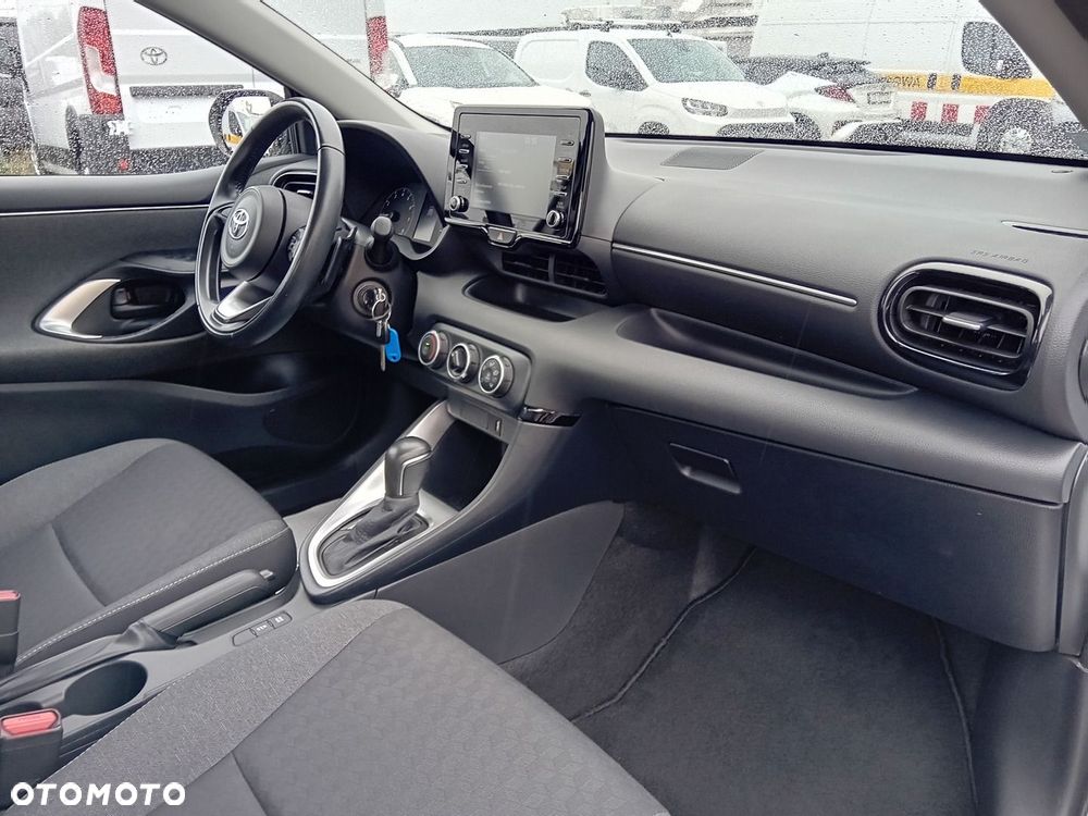 Toyota Yaris 1.5 Comfort CVT - 6