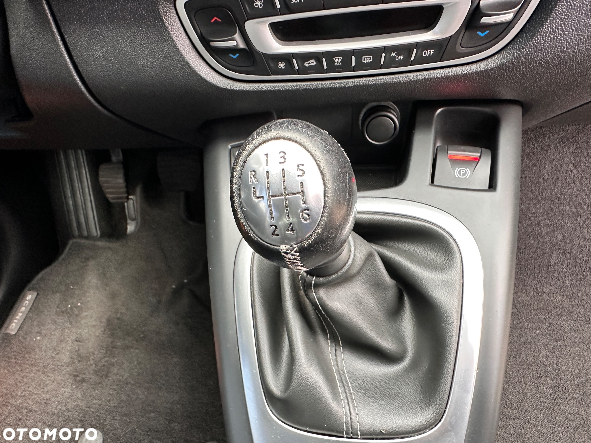 Renault Scenic - 16