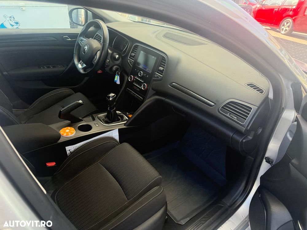 Renault Megane ENERGY dCi 110 INTENS - 13