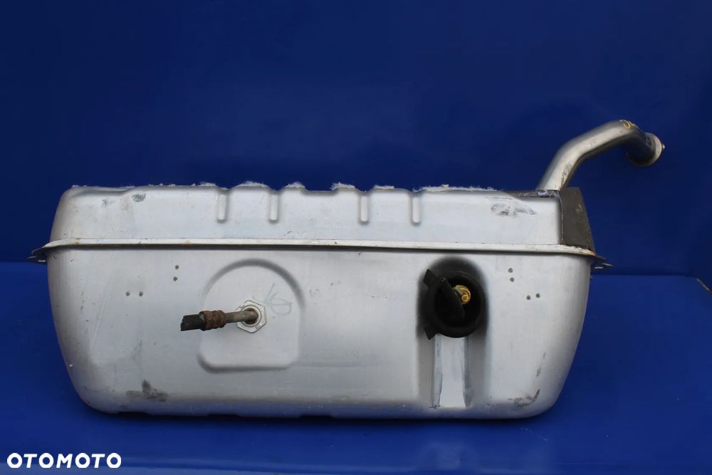 Zbiornik paliwa bak OE Mercedes W215 C215 CL500 A2154700520 - 2