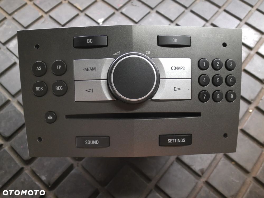 OPEL ASTRA H RADIO 13251048 - 1