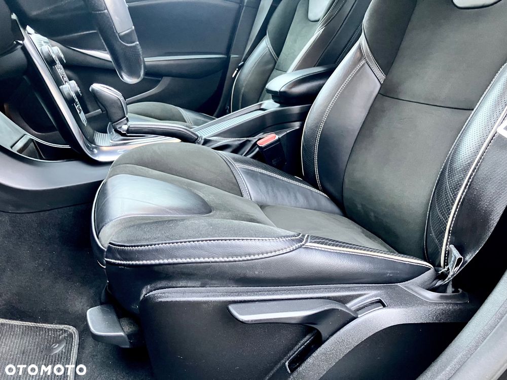 Volvo V40 D2 Geartronic RDesign - 19