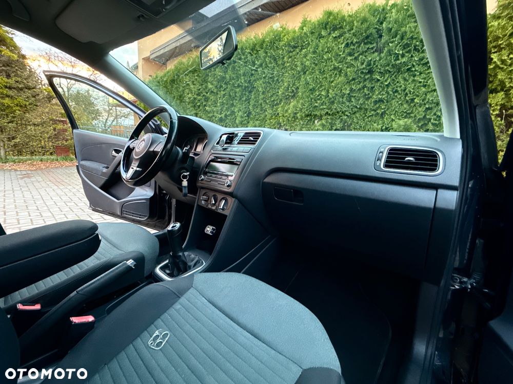 Volkswagen Polo - 11