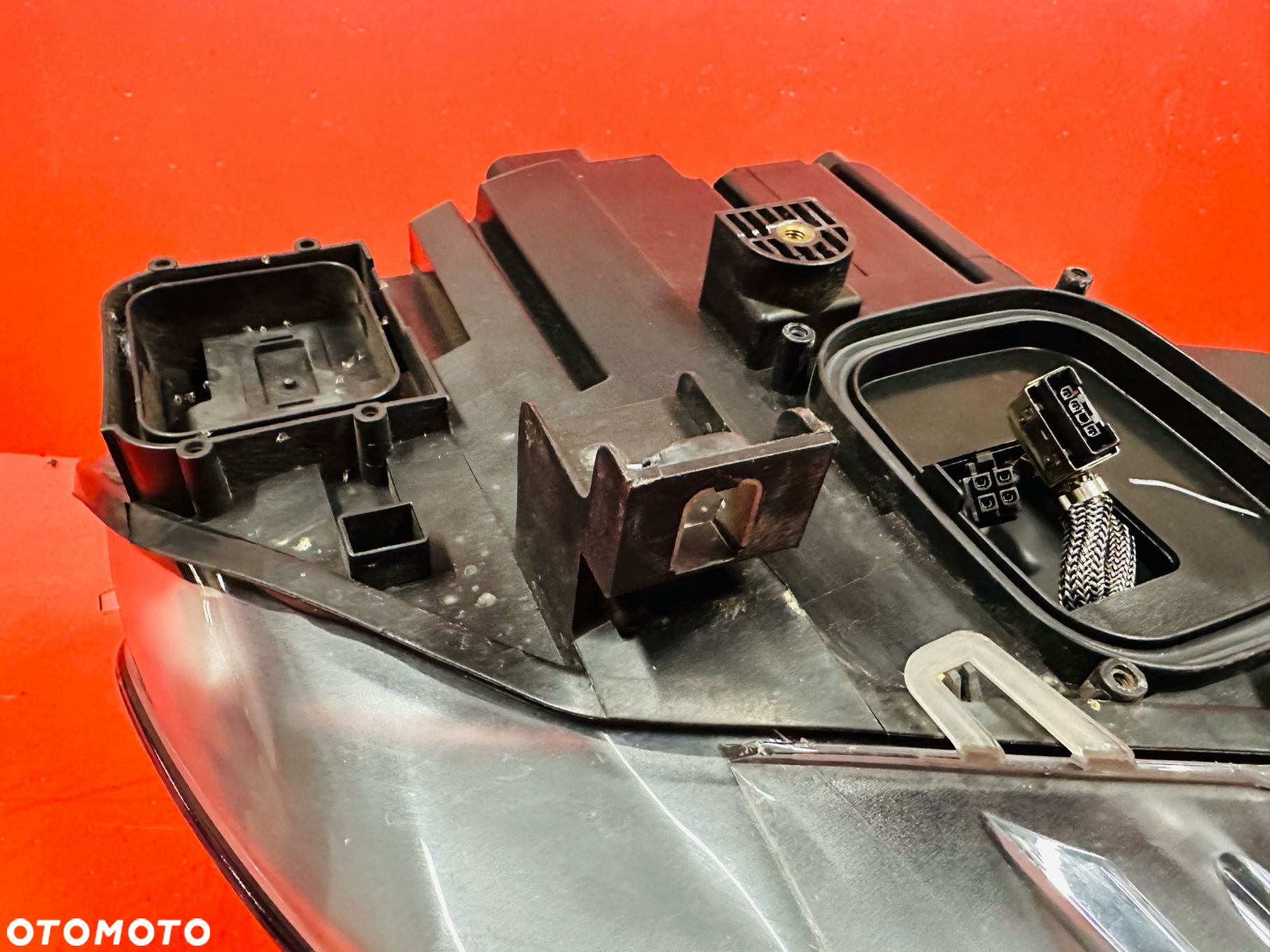 LAMPA LEWA BMW X5 E70 BI XENON NIE SKRĘTNA BDB EUROPA - 8