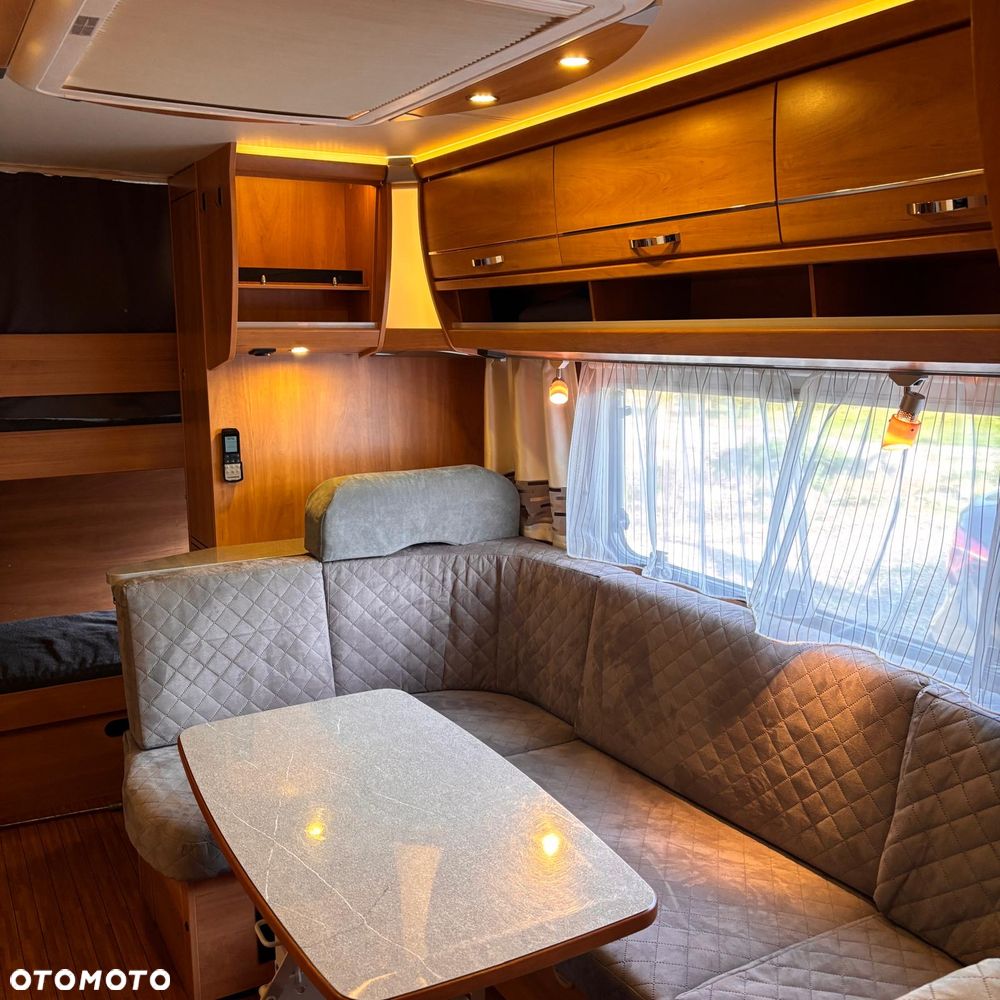 Dethleffs Camper 560 FMK - 16