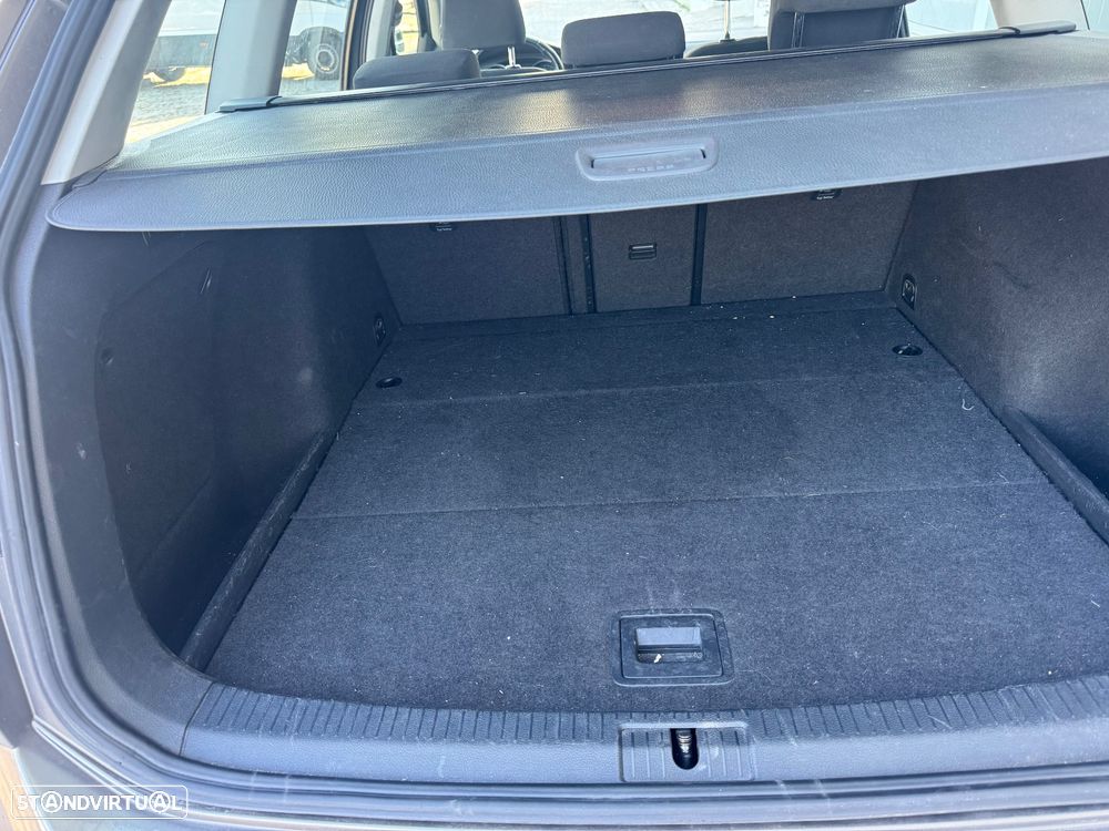 VW Golf Variant 1.6 TDi BlueMotion Confortline - 17