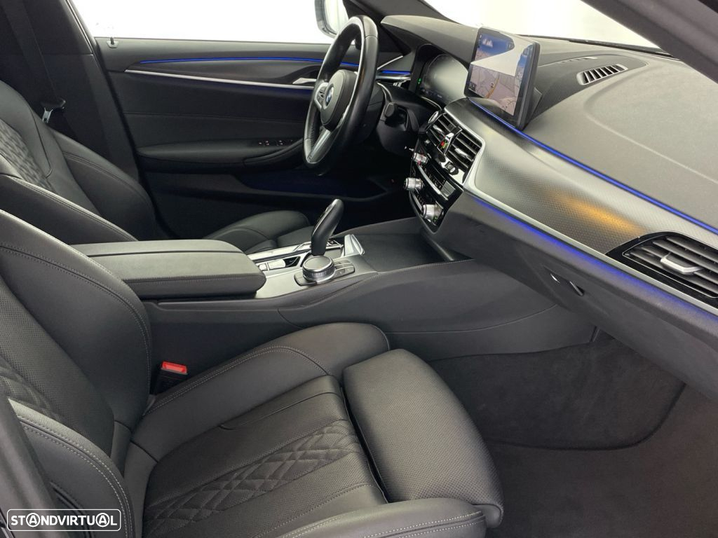 BMW 520 d Pack M Auto - 24