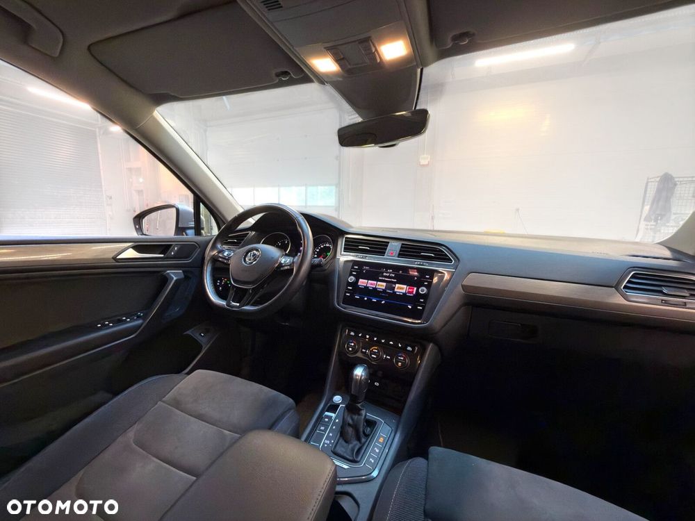 Volkswagen Tiguan Allspace 2.0 TDI 4Mot SCR Comfortline DSG - 32