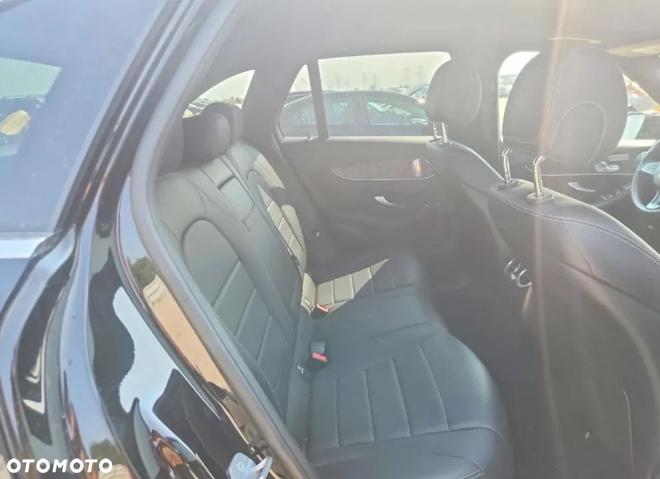 Mercedes-Benz GLC 300 4-Matic - 10