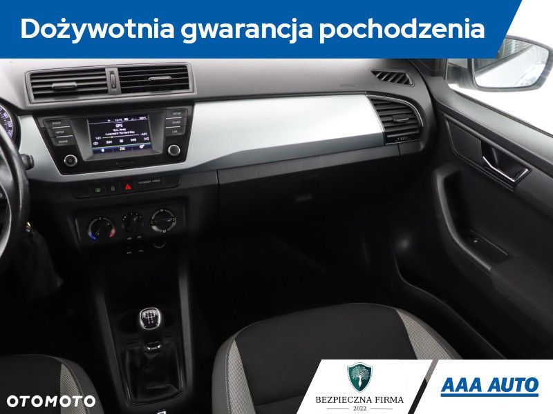 Skoda Fabia - 10