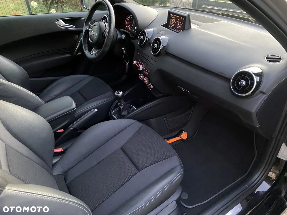 Audi A1 1.2 TFSI S line edition - 16