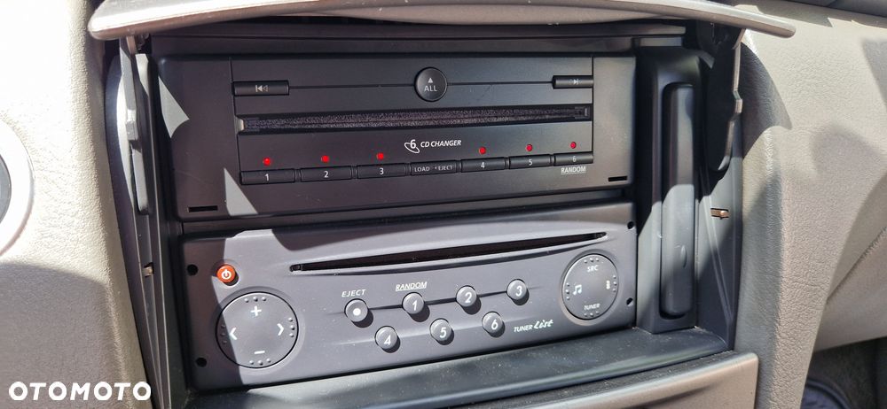 Renault Laguna - 8