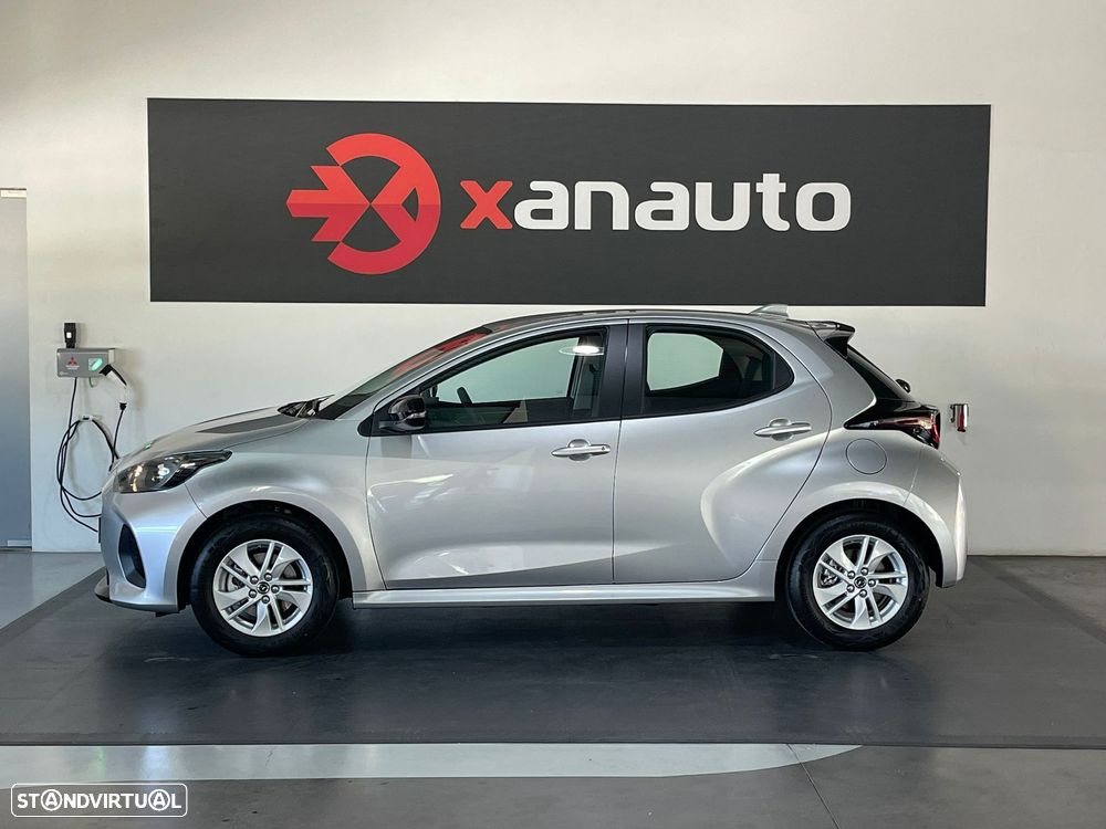 Mazda 2 1.5 L Hybrid VVT-i Centre-Line - 2