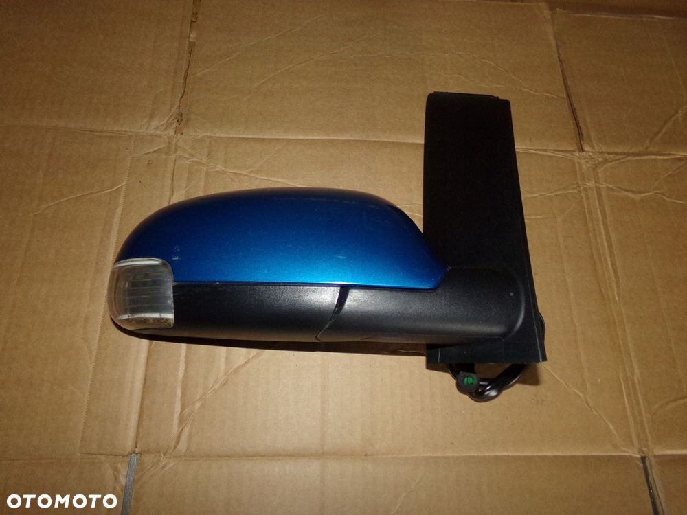 LUSTERKO PRAWE 6 PIN VW TOURAN EUROPA - 1