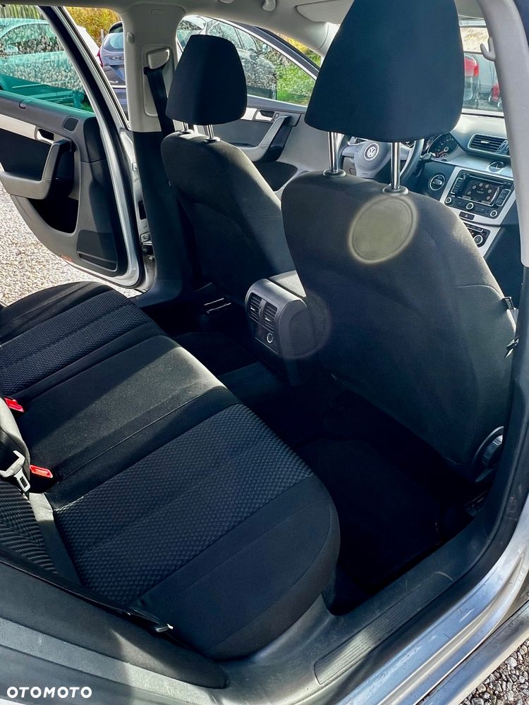 Volkswagen Passat 2011