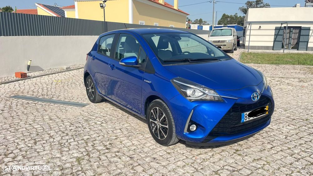 Toyota Yaris 1.5 HSD Comfort+P.Style - 2