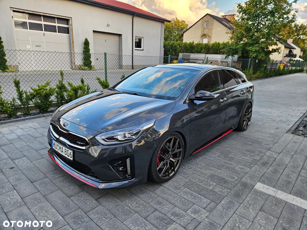 Kia ProCeed - 37