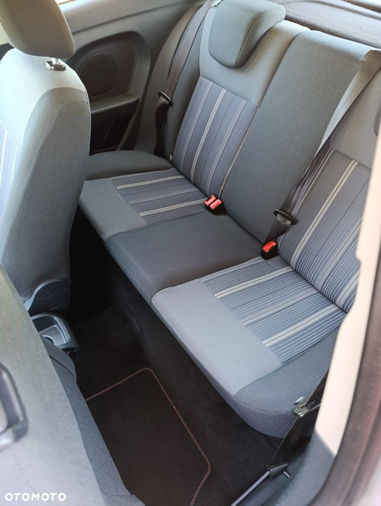 Ford Fiesta - 7