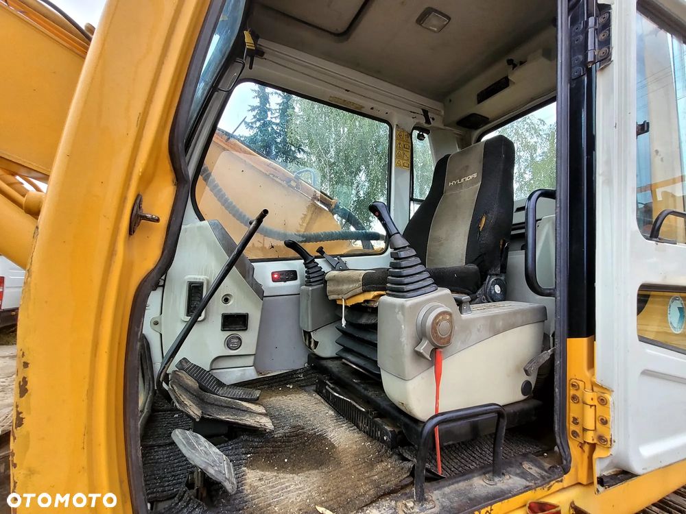 Hyundai 250LC-7 - 22