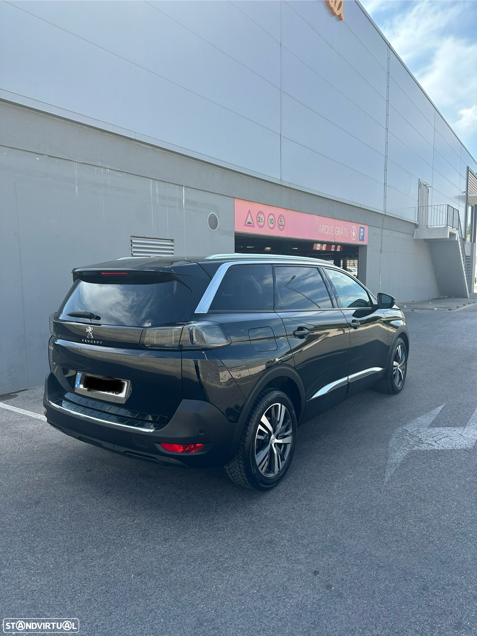 Peugeot 5008 1.5 BlueHDi Allure Pack EAT8 - 5