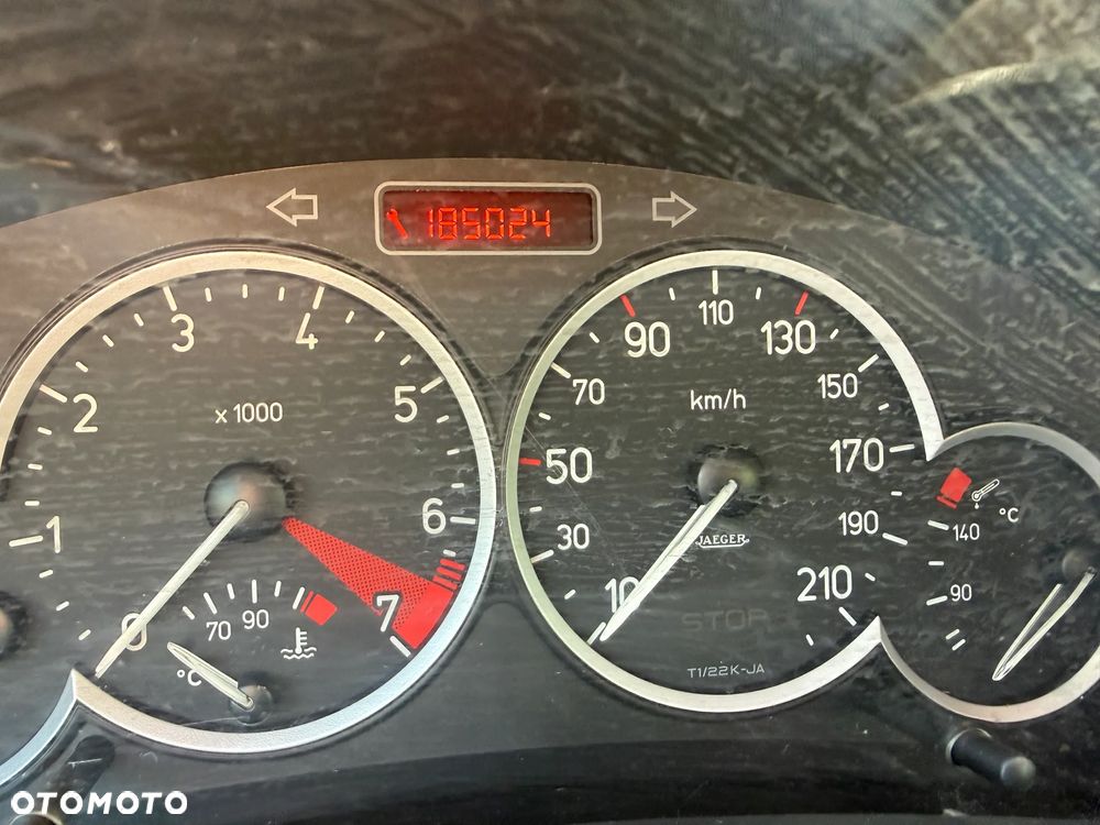 Peugeot 206 75 JBL - 3