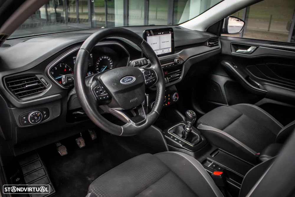 Ford Focus SW 1.0 EcoBoost Business - 27