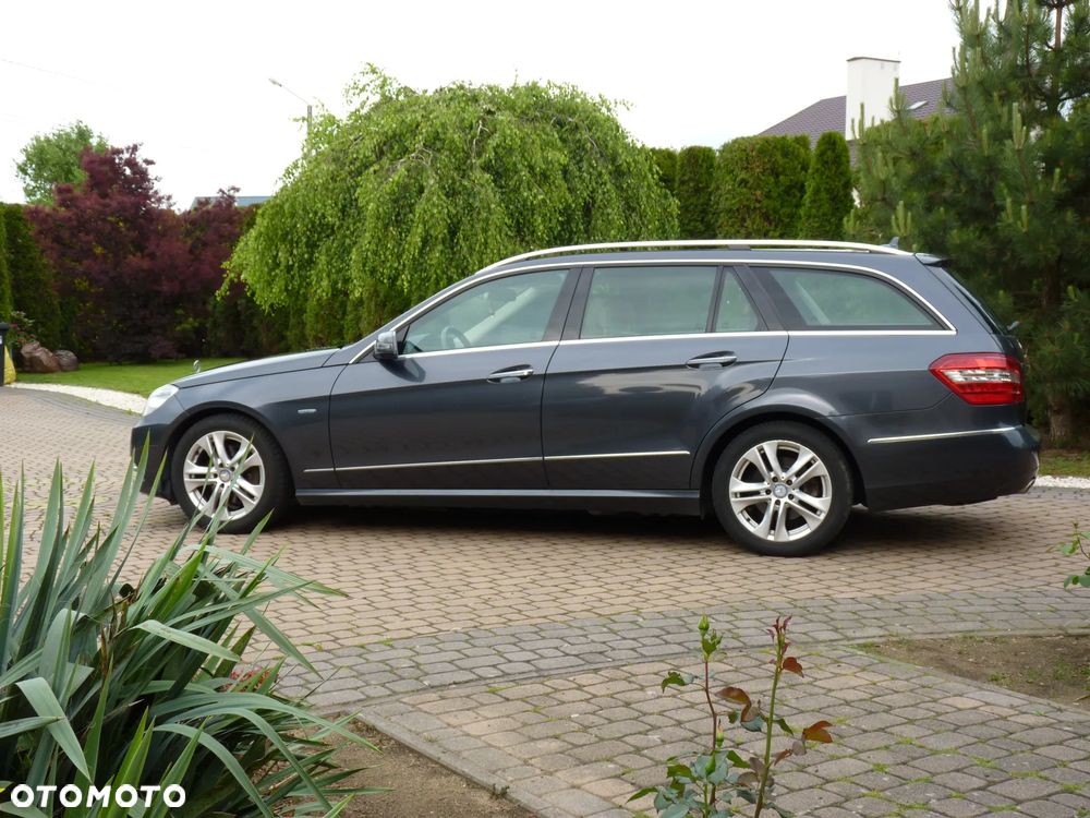 Mercedes-Benz Klasa E 350 CDI BlueEff Avantgarde - 4