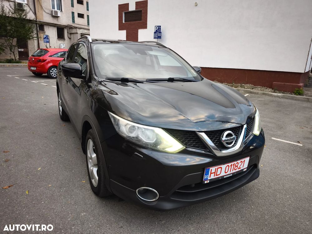 Nissan Qashqai 1.6 DCI Xtronic TEKNA+ - 1
