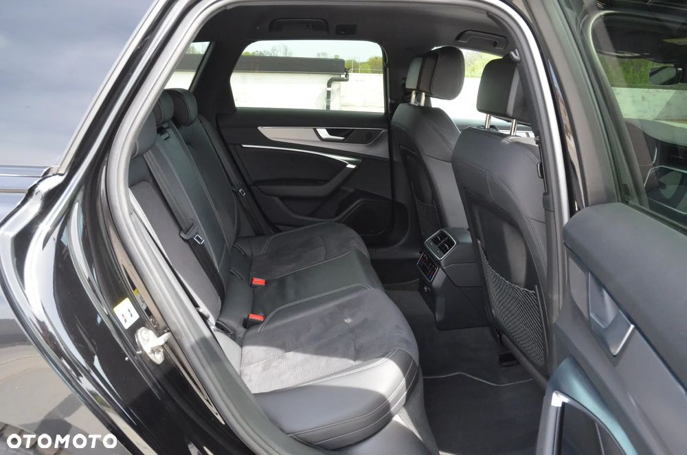 Audi A6 Avant 55 TFSI e quattro S tronic S line - 32