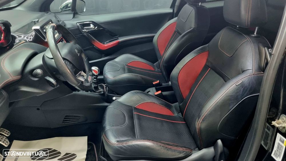 Peugeot 208 GTI 200 THP - 16