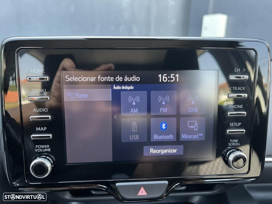 Toyota Yaris 1.5 HDF Comfort Plus - 33