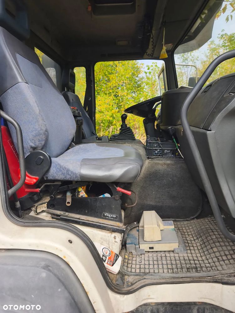 Volvo FL 6 - 12
