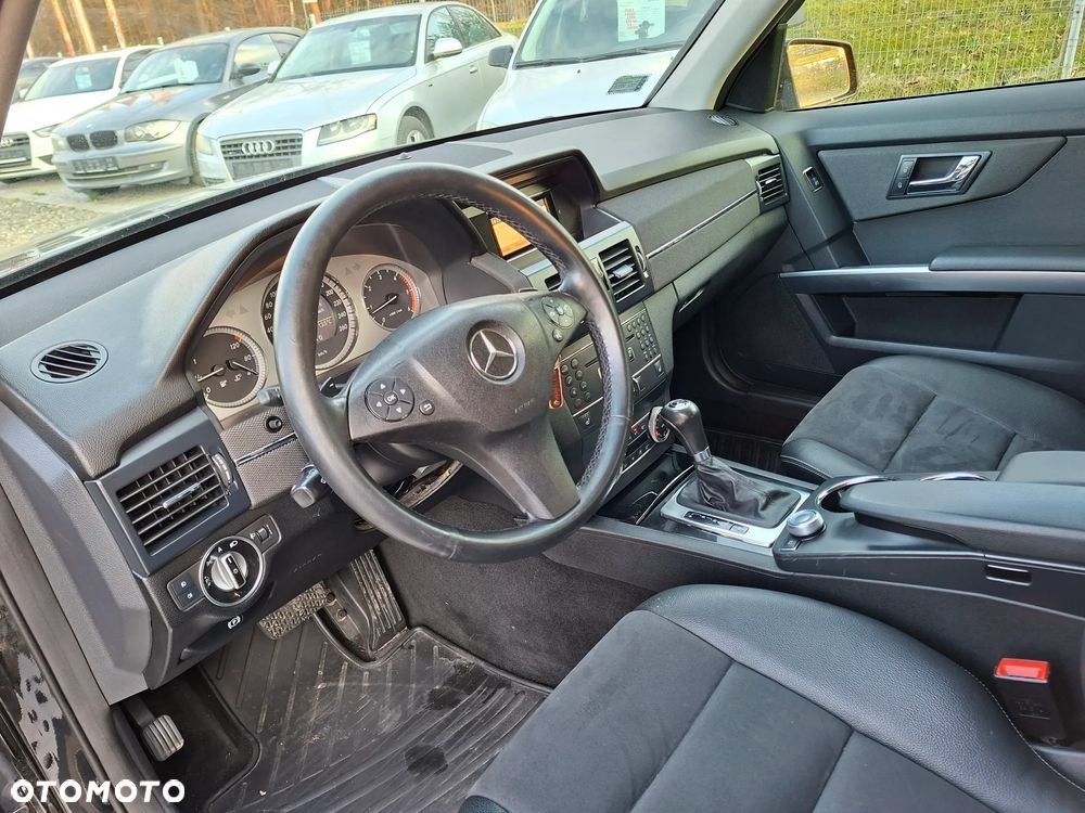 Mercedes-Benz GLK 220 CDI DPF 4Matic BlueEFFICIENCY 7G-TRONIC - 19