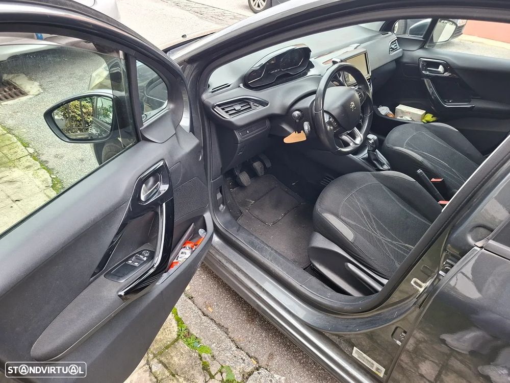 Peugeot 208 1.2 VTi Active - 2
