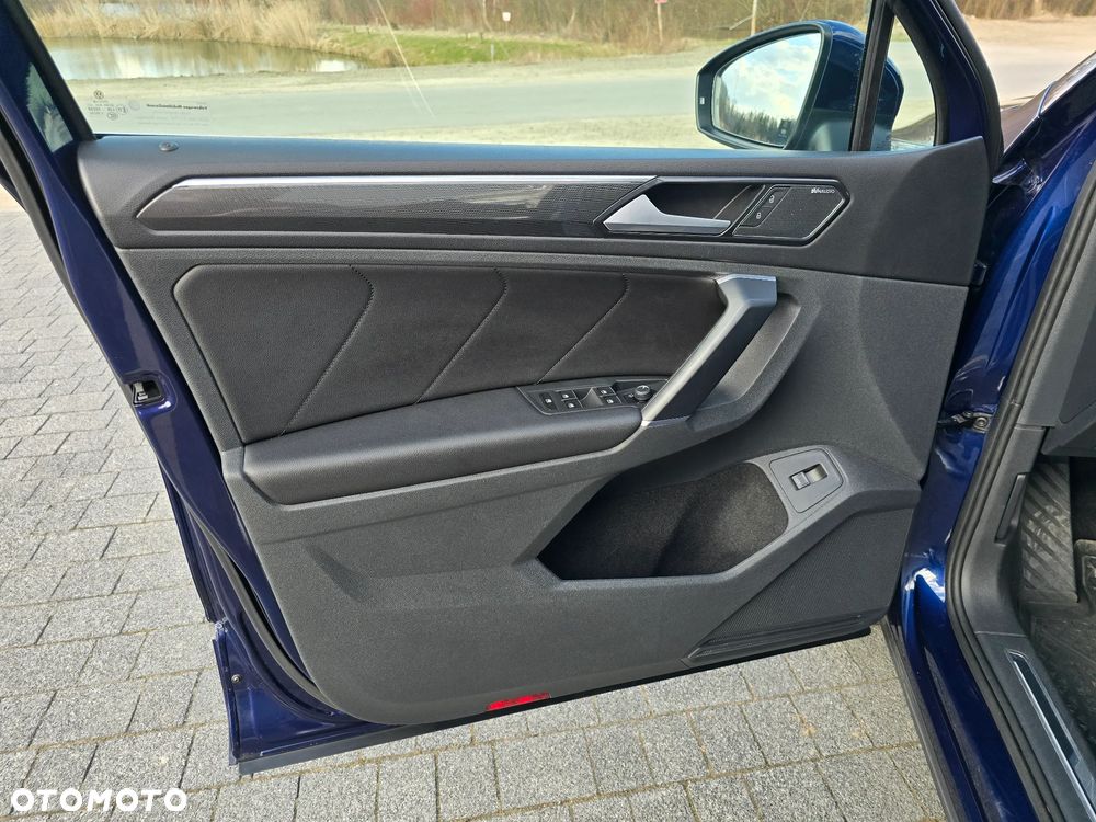 Volkswagen Tiguan 2.0 TDI SCR 4MOTION (BlueMotion Techn.) DSG Highline - 26