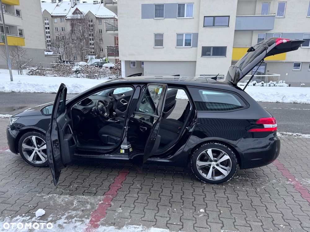 Peugeot 308 PureTech 130 GPF Stop & Start Active Business-Paket - 14