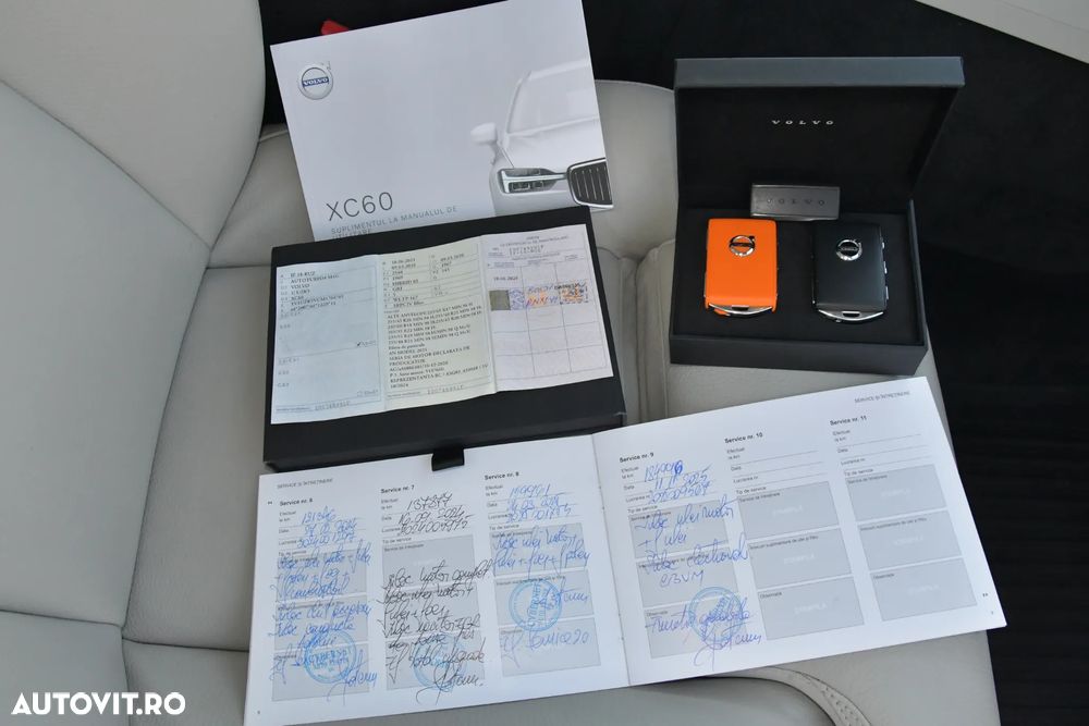 Volvo XC 60 B4 MHEV AT8 AWD Momentum Pro - 8