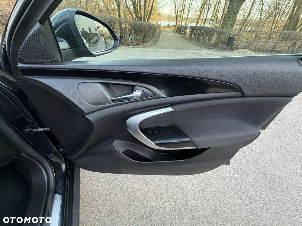 Opel Insignia - 31
