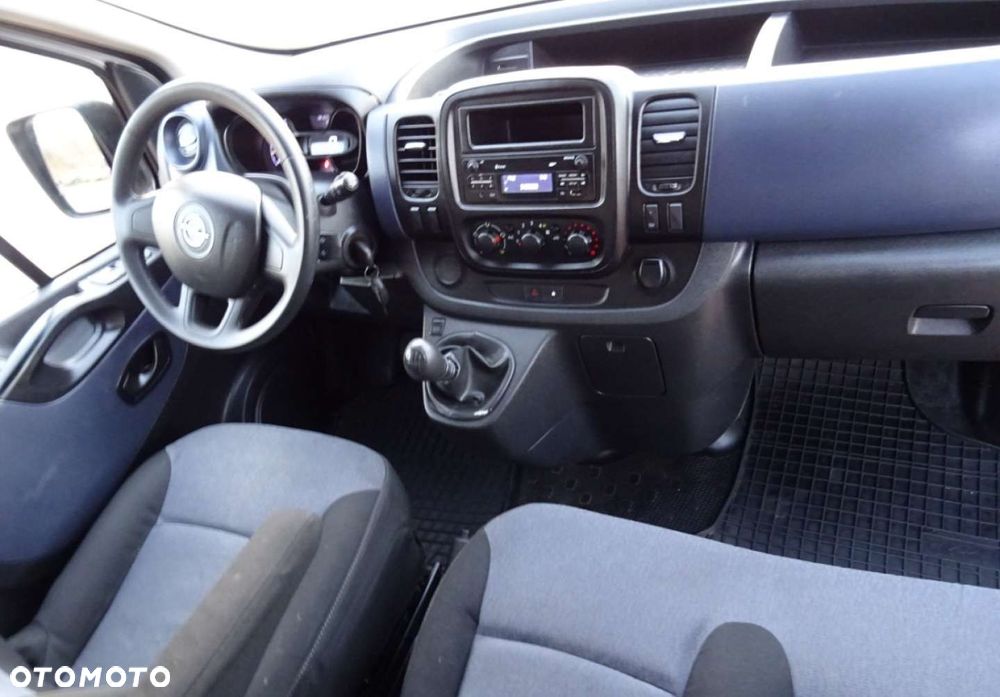 Opel vivaro - 5