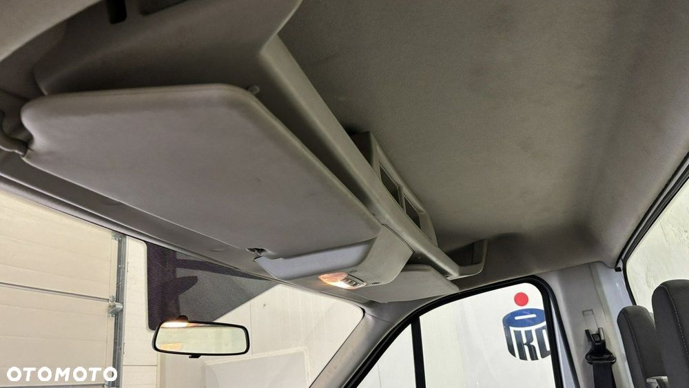 Ford Transit - 17