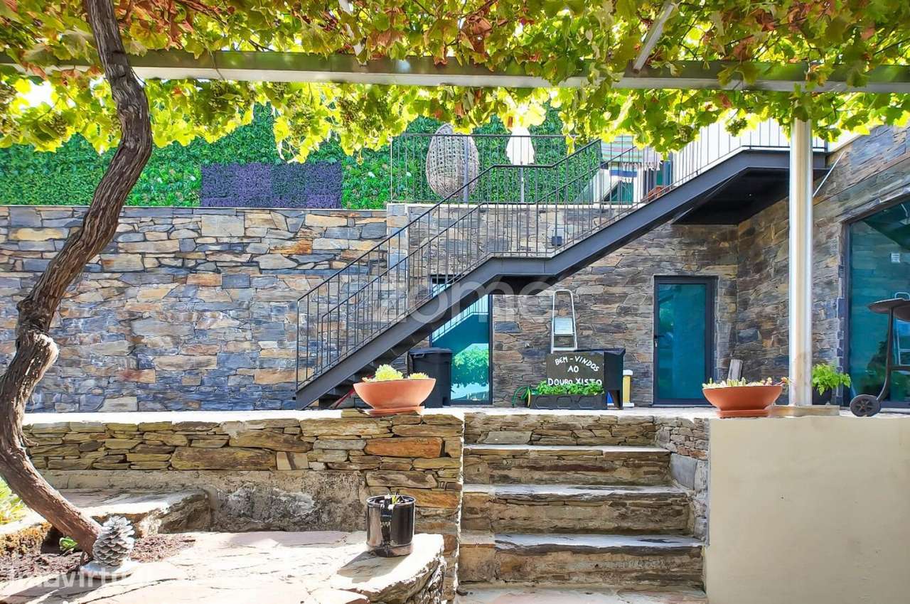 Turismo Rural rentável no Douro | 7 apartamentos, piscina e vinhas