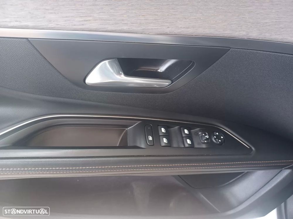 Peugeot 5008 2.0 BlueHDi GT EAT6 - 25