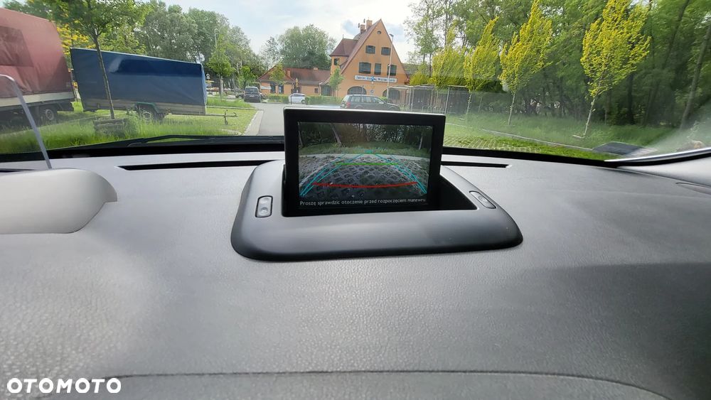 Peugeot 3008 1.6 BlueHDi Active S&S EAT6 - 24