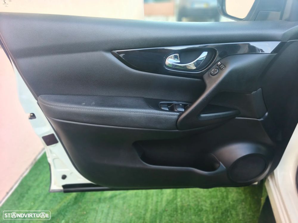 Nissan Qashqai 1.6 dCi 360 Pack S Xtronic - 29