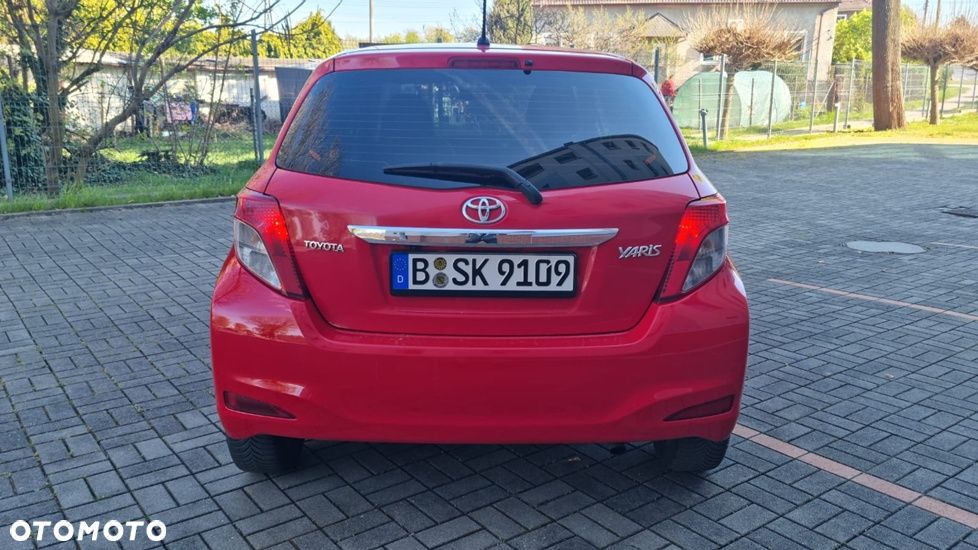 Toyota Yaris 1.33 Premium - 5