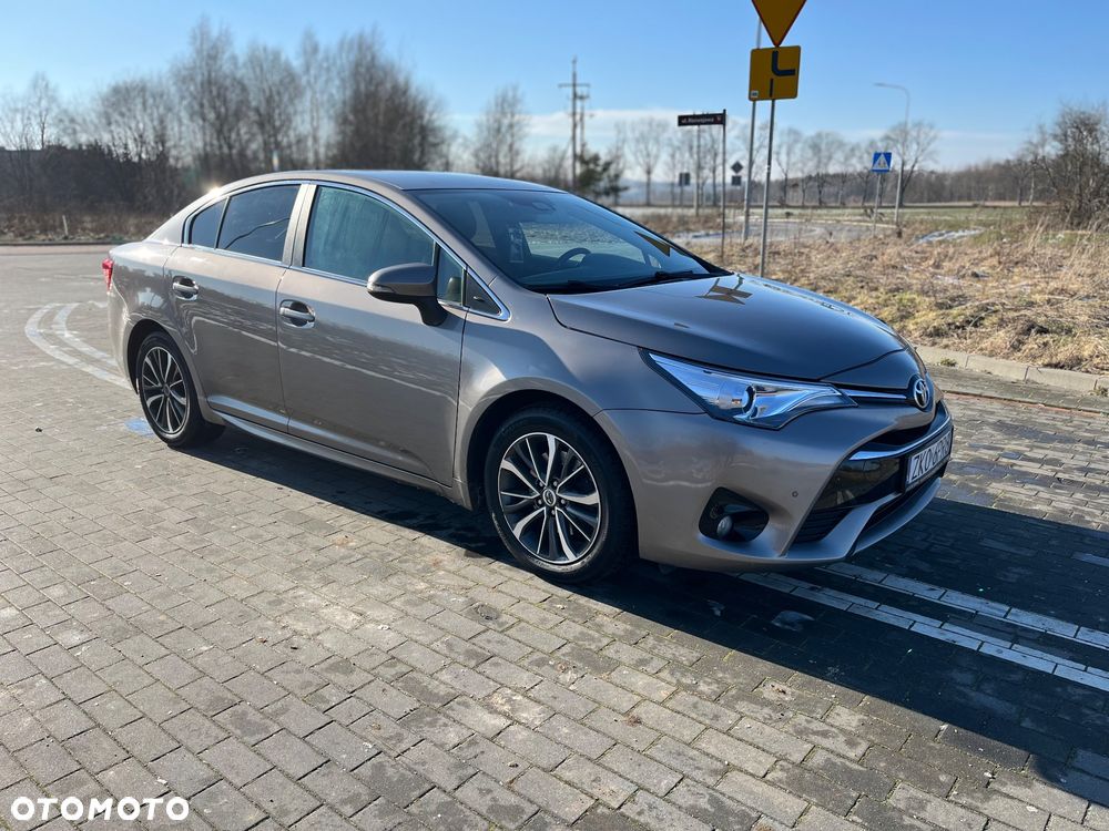 Toyota Avensis 2.0 D-4D Prestige - 1