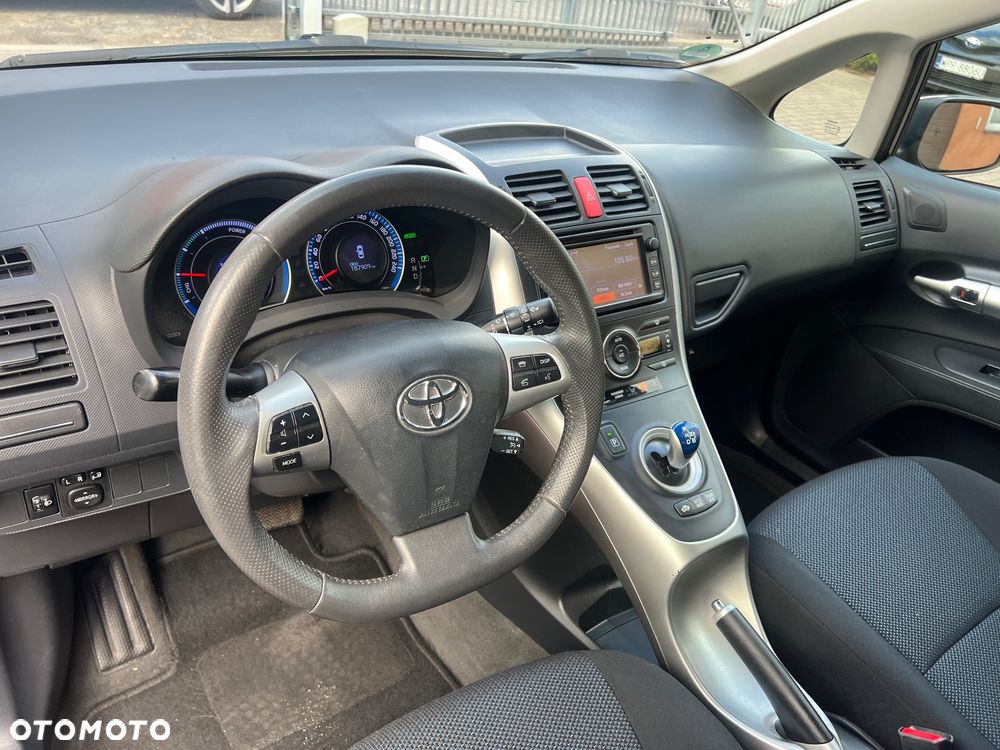 Toyota Auris 1.8 HSD Luna - 19